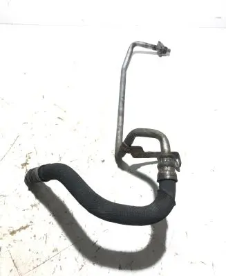 Gearbox oil cooler pipe/hose