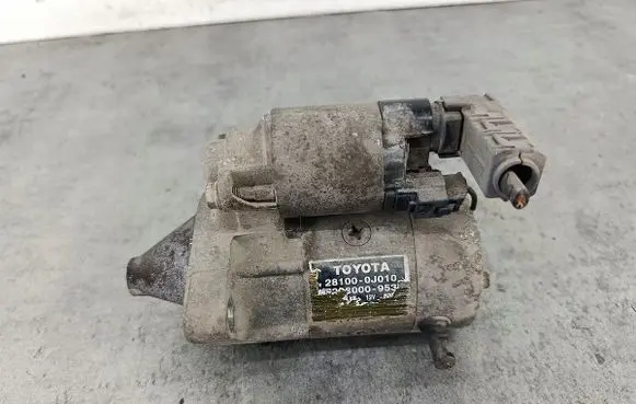 Toyota Yaris Starter motor 281000J010DENSO