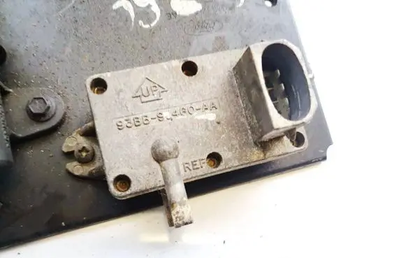 Ford Mondeo MK I Air pressure sensor 93bb9j460aa 93bb-9j460-aa