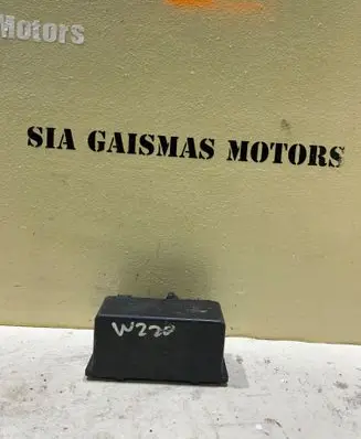 Mercedes-Benz S W220 Heater blower fan relay 
