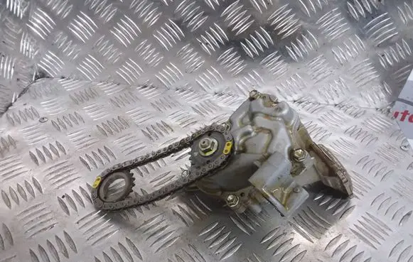 Toyota Verso Oil pump 