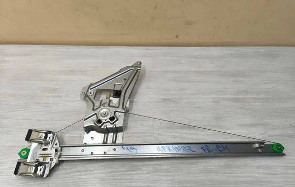 Mercedes-Benz Sprinter W906 Front door electric window regulator A9067200146 9067200146 A0068205542