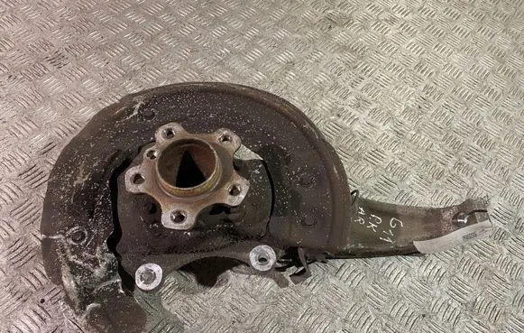 BMW 7 G11 G12 Front wheel hub