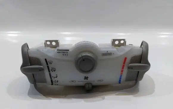 Toyota Aygo AB10 Climate control unit 55900-0H020