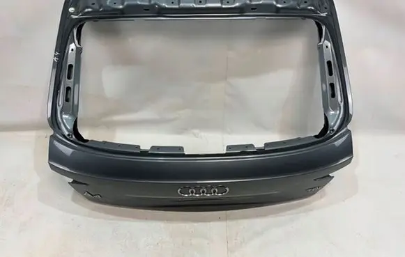 Audi A4 S4 B9 Tailgate/trunk/boot lid