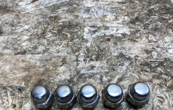 Nissan 350Z Nuts/bolts 