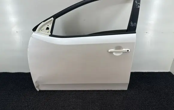 KIA Cerato Front door 