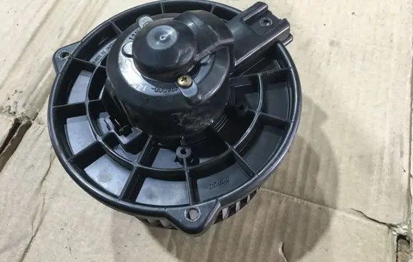 Toyota RAV 4 (XA20) Heater fan/blower 1940001450