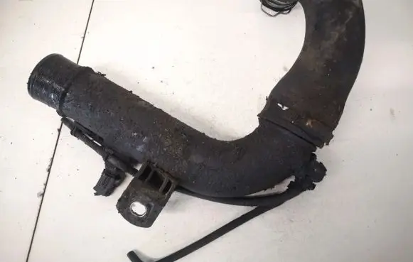 Toyota Corolla Verso AR10 Intercooler hose/pipe