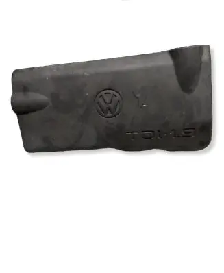Volkswagen Golf III Engine cover (trim) 028103935A 012527A