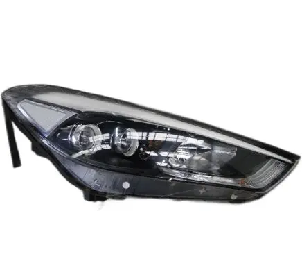 Hyundai Tucson TL Headlight/headlamp 92102D7200
