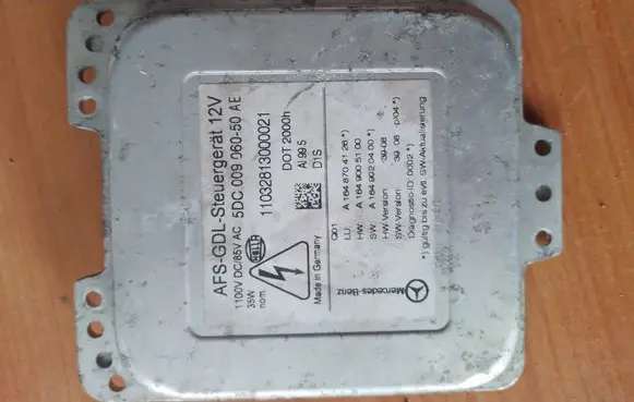 Mercedes-Benz ML W164 Headlight ballast module Xenon 5DC00906050