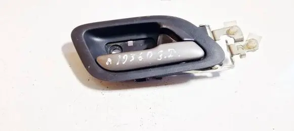 Honda FR-V Rear door interior handle