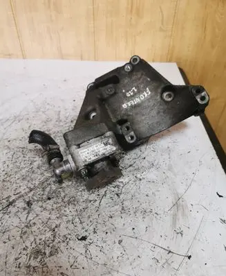Opel Frontera B Power steering pump 13102542 7612955114