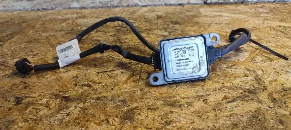 Mercedes-Benz C W205 Lambda probe sensor A0009053503 140908003108 5WK96682C