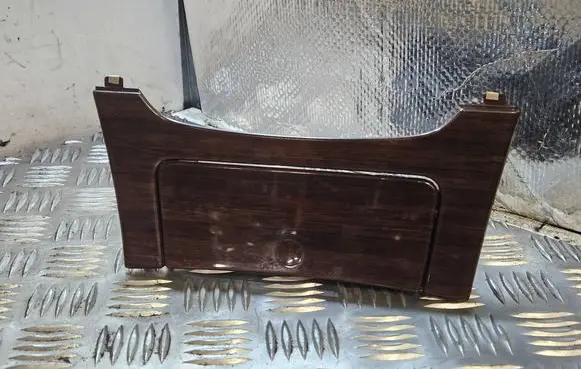 Ashtray (front)