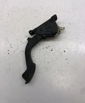 Ford Focus Accelerator throttle pedal 4M519F836AH 6PV00864101