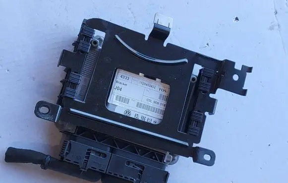 Volkswagen Sharan Engine control unit/module 03L906018HH