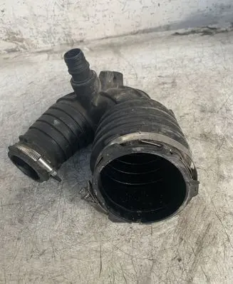 Audi A6 S6 C6 4F Air intake duct part