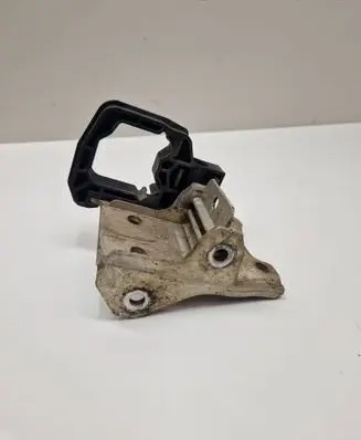 BMW 5 F10 F11 Radiator mount bracket 7575248