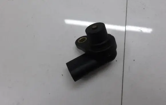 Skoda Fabia Mk1 (6Y) Crankshaft position sensor 047906433