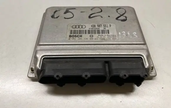 Audi A6 S6 C5 4B Engine control unit/module 0261204336 4D0907551P 2800