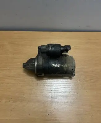 Volkswagen Crafter Starter motor 076911023B