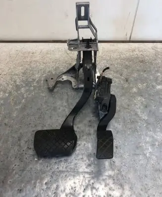 Audi A4 S4 B6 8E 8H Pedal assembly 8E1723523A 8E1721117A