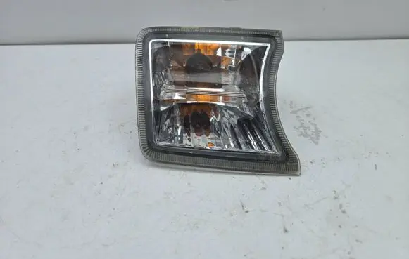 Toyota Prius (XW30) Front indicator light