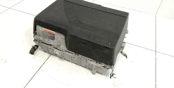 Nissan Leaf II (ZE1) Voltage converter inverter 292C05SH1B
