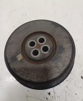Mercedes-Benz C W205 Crankshaft pulley A6510351912