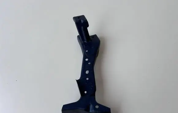 Audi A3 S3 8V Fender mounting bracket 8V0821135