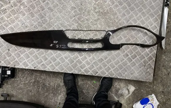 Mercedes-Benz CLS C219 Dashboard trim A2196800671
