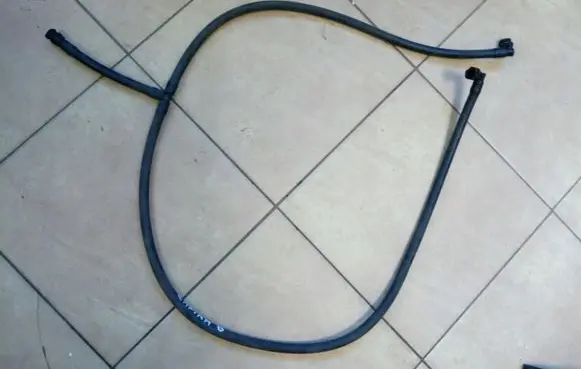 Opel Zafira B Windshield washer fluid hose 13145536