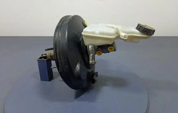 Ford Focus ST Brake booster DV612B195SB