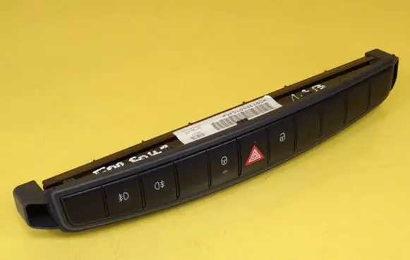 Smart ForFour I Hazard light switch A4548202610 MN900520
