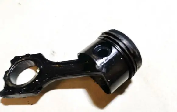 Opel Omega B1 Piston with connecting rod 989