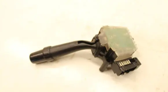 Toyota Avensis T250 Wiper control stalk 173554