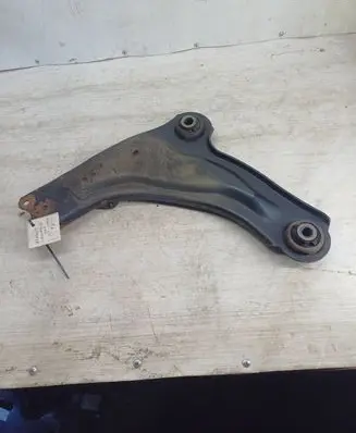 Renault Laguna II Front lower control arm/wishbone