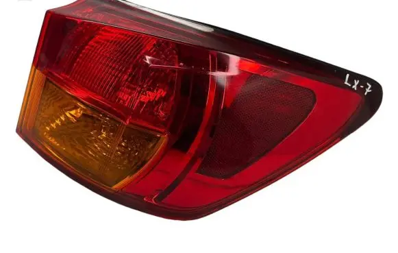 Lexus IS 220D-250-350 Rear/tail lights