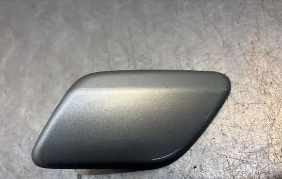Volvo V60 Headlight washer spray nozzle cap/cover 31265890
