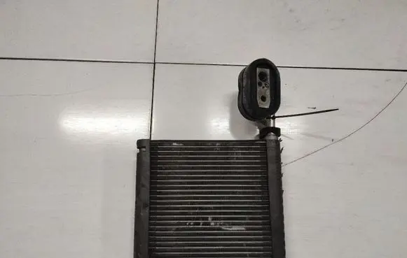 Honda FR-V A/C cooling radiator (condenser) 