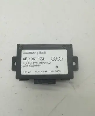 Audi A6 S6 C5 4B Alarm control unit/module 4B0951173