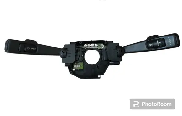 Volvo S40 Wiper turn signal indicator stalk/switch 30773144 T0616343