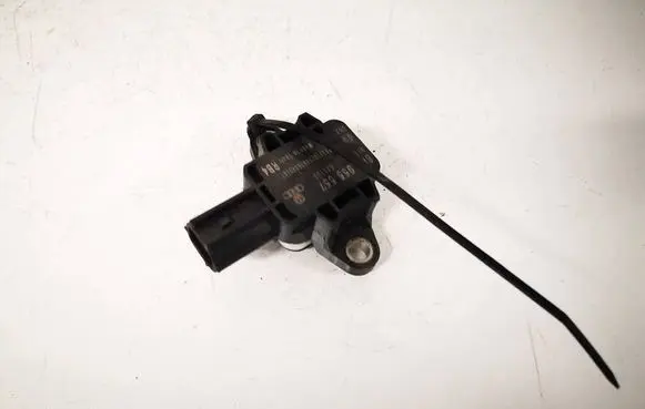 Audi A3 S3 8P Airbag deployment crash/impact sensor 8P0955557
