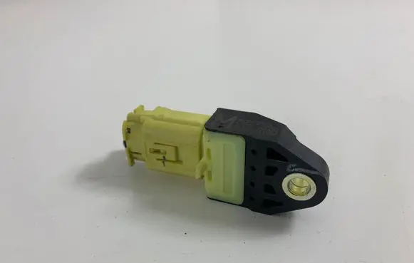 Toyota RAV 4 (XA30) Airbag deployment crash/impact sensor 8983133020