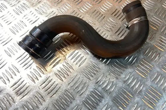 Volvo XC70 Engine coolant pipe/hose 6G918260JB 6G918260