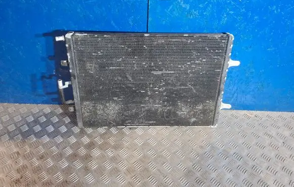 Audi A7 S7 4G Coolant radiator 4H0145804E