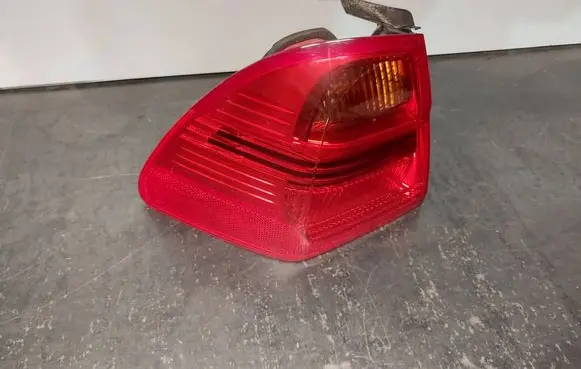 BMW 3 E90 E91 Rear/tail lights 7160061