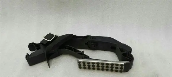 Mercedes-Benz CLS AMG C219 Accelerator throttle pedal A1713000004